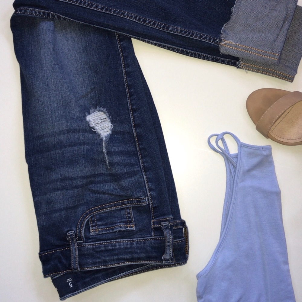 Hollister low waisted cropped jeans